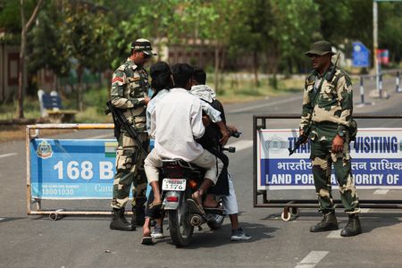 tagreuters.com2025binary_LYNXMPEL45142-VIEWIMAGE