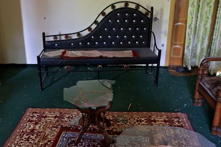 tagreuters.com2025binary_LYNXMPEL460VG-VIEWIMAGE