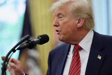 tagreuters.com2025binary_LYNXMPEL460YM-VIEWIMAGE