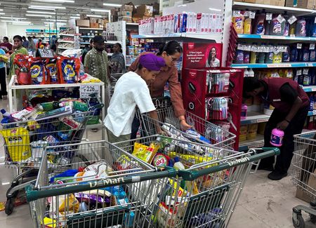 tagreuters.com2025binary_LYNXMPEL480OZ-VIEWIMAGE