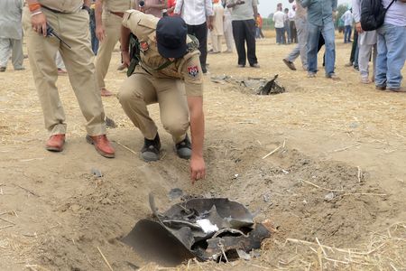 tagreuters.com2025binary_LYNXMPEL49049-VIEWIMAGE