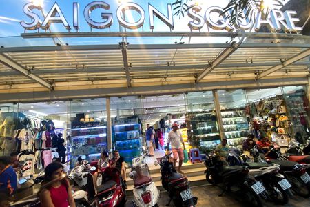 tagreuters.com2025binary_LYNXMPEL4C06K-VIEWIMAGE