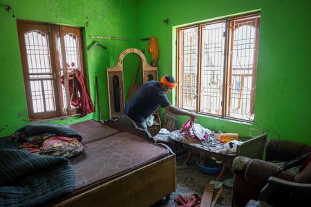 tagreuters.com2025binary_LYNXMPEL4C0DI-VIEWIMAGE