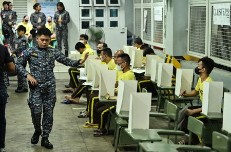 tagreuters.com2025binary_LYNXMPEL4C0JK-VIEWIMAGE