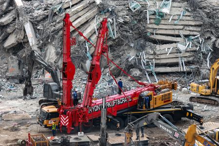 tagreuters.com2025binary_LYNXMPEL4C0KR-VIEWIMAGE