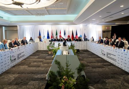 tagreuters.com2025binary_LYNXMPEL4K112-VIEWIMAGE