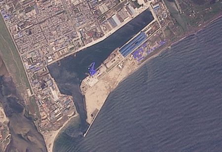 tagreuters.com2025binary_LYNXMPEL4L14S-VIEWIMAGE