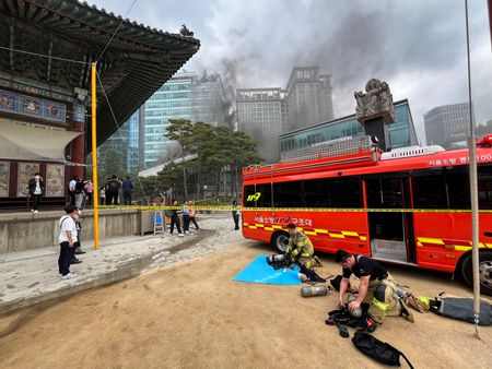 tagreuters.com2025binary_LYNXMPEL5903I-VIEWIMAGE