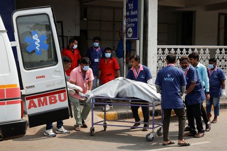 tagreuters.com2025binary_LYNXMPEL5C0RU-VIEWIMAGE