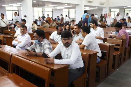 tagreuters.com2025binary_LYNXMPEL5C0RV-VIEWIMAGE