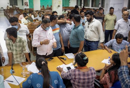 tagreuters.com2025binary_LYNXMPEL5C0RW-VIEWIMAGE