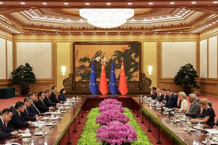 tagreuters.com2025binary_LYNXMPEL6N04H-VIEWIMAGE