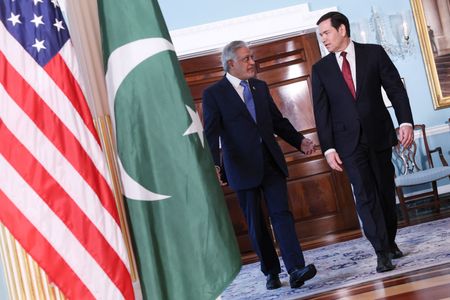 tagreuters.com2025binary_LYNXMPEL6O0ZV-VIEWIMAGE