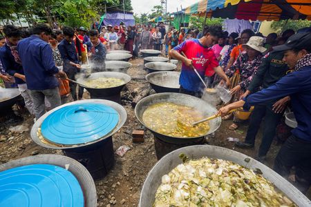 tagreuters.com2025binary_LYNXMPEL6Q06X-VIEWIMAGE