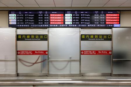 tagreuters.com2025binary_LYNXMPEL7C02X-VIEWIMAGE