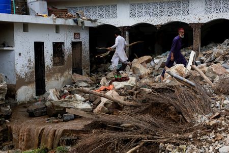 tagreuters.com2025binary_LYNXMPEL7I0LS-VIEWIMAGE