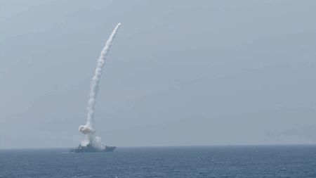 tagreuters.com2025binary_LYNXMPEL7K0CA-VIEWIMAGE