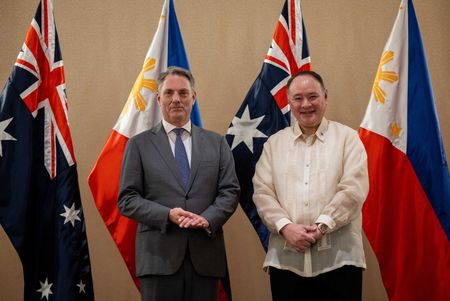 tagreuters.com2025binary_LYNXMPEL7L0BW-VIEWIMAGE