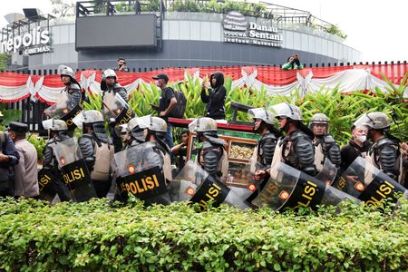 tagreuters.com2025binary_LYNXMPEL7O0I2-VIEWIMAGE