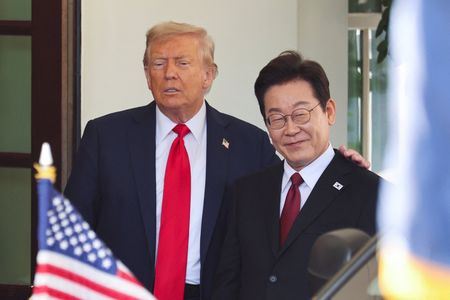 tagreuters.com2025binary_LYNXMPEL7O0ZX-VIEWIMAGE