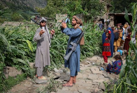 tagreuters.com2025binary_LYNXMPEL83084-VIEWIMAGE