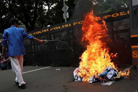 tagreuters.com2025binary_LYNXMPEL9J0EA-VIEWIMAGE