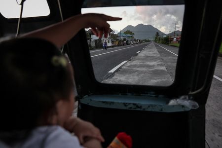 tagreuters.com2025binary_LYNXMPEL9J0WV-VIEWIMAGE