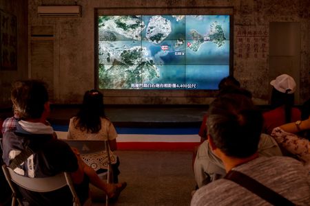 tagreuters.com2025binary_LYNXMPEL9M014-VIEWIMAGE