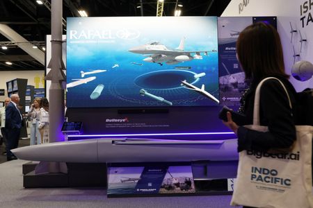 tagreuters.com2025binary_LYNXMPELA3043-VIEWIMAGE