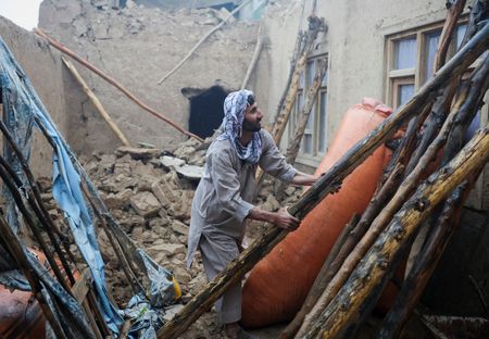 tagreuters.com2025binary_LYNXMPELA30TU-VIEWIMAGE