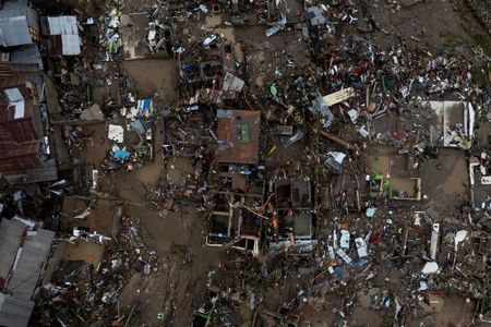 tagreuters.com2025binary_LYNXMPELA5035-VIEWIMAGE