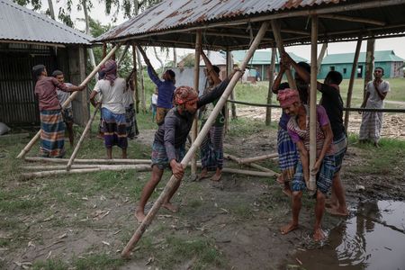 tagreuters.com2025binary_LYNXMPELA9022-VIEWIMAGE