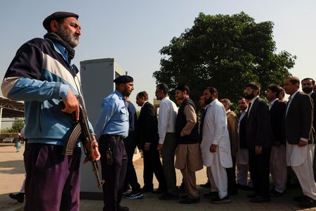 tagreuters.com2025binary_LYNXMPELAB0O3-VIEWIMAGE