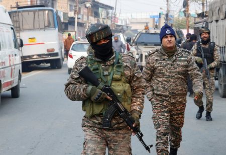 tagreuters.com2025binary_LYNXMPELAE024-VIEWIMAGE