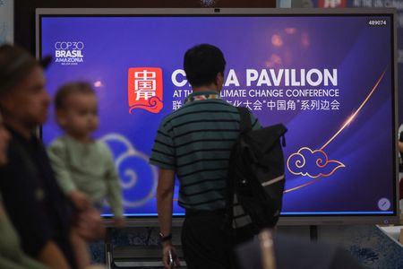 tagreuters.com2025binary_LYNXMPELAE058-VIEWIMAGE