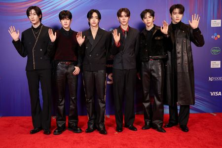 tagreuters.com2025binary_LYNXMPELAP0HQ-VIEWIMAGE