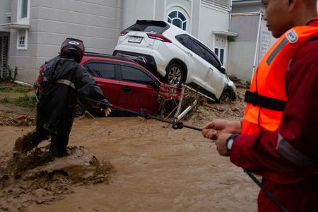 tagreuters.com2025binary_LYNXMPELAQ0I7-VIEWIMAGE