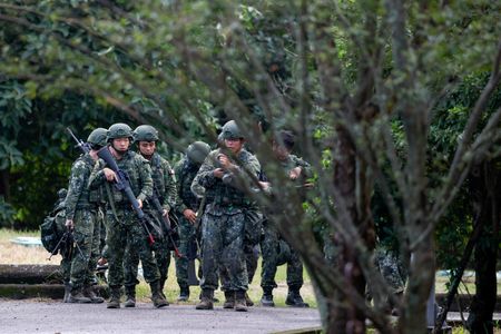 tagreuters.com2025binary_LYNXMPELB1052-VIEWIMAGE