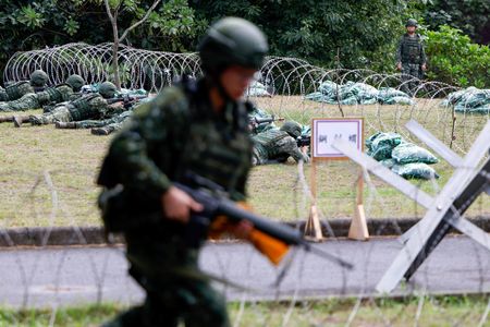 tagreuters.com2025binary_LYNXMPELB1054-VIEWIMAGE