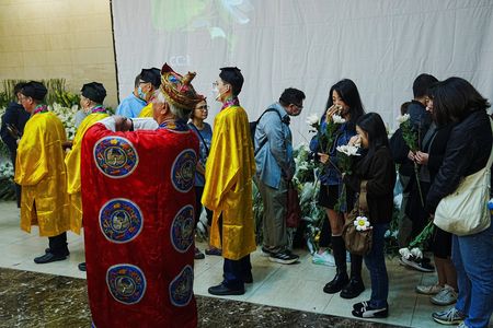 tagreuters.com2025binary_LYNXMPELB10OY-VIEWIMAGE