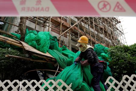 tagreuters.com2025binary_LYNXMPELB3054-VIEWIMAGE