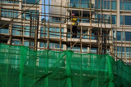 tagreuters.com2025binary_LYNXMPELB408W-VIEWIMAGE