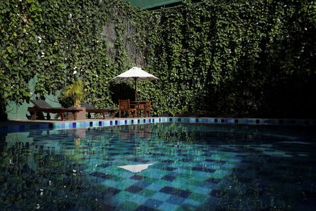 tagreuters.com2025binary_LYNXMPELB40T1-VIEWIMAGE