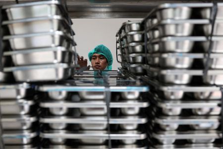 tagreuters.com2025binary_LYNXNPEL0R00U-VIEWIMAGE