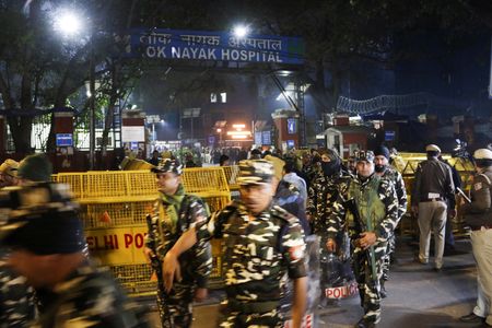 tagreuters.com2025binary_LYNXNPEL1F04D-VIEWIMAGE