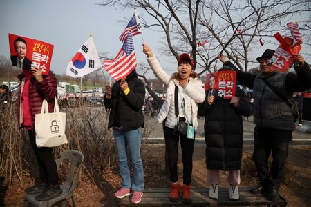 tagreuters.com2025binary_LYNXNPEL260D6-VIEWIMAGE