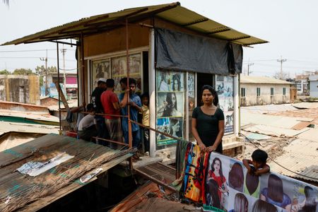 tagreuters.com2025binary_LYNXNPEL2P012-VIEWIMAGE