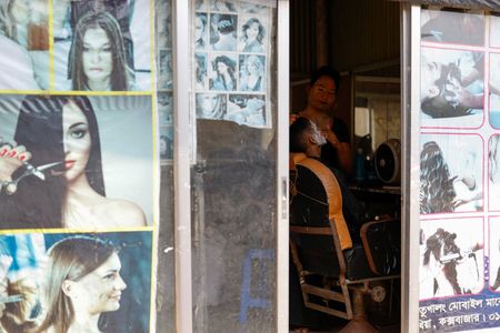 tagreuters.com2025binary_LYNXNPEL2P013-VIEWIMAGE