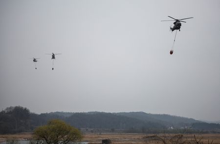 tagreuters.com2025binary_LYNXNPEL2Q05P-VIEWIMAGE