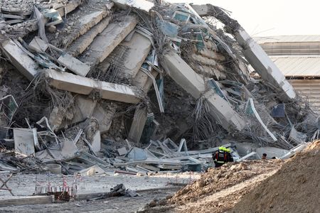 tagreuters.com2025binary_LYNXNPEL2R0CT-VIEWIMAGE